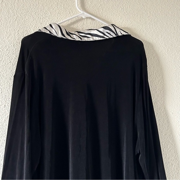 Kiara Women’s Blouse 2X Black Zebra Print Collar Pop Over 3/4 Sleeve Party - Picture 7 of 8